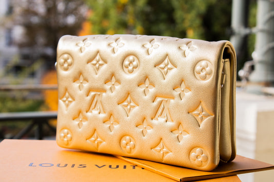 Louis Vuitton - Pochette Coussin Gold