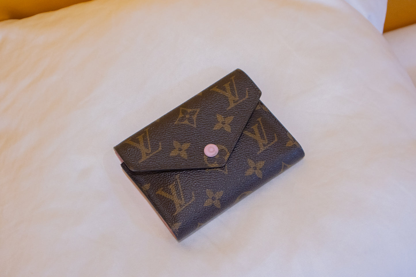 Louis Vuitton - Victorine Geldbörse Monogram Rosa