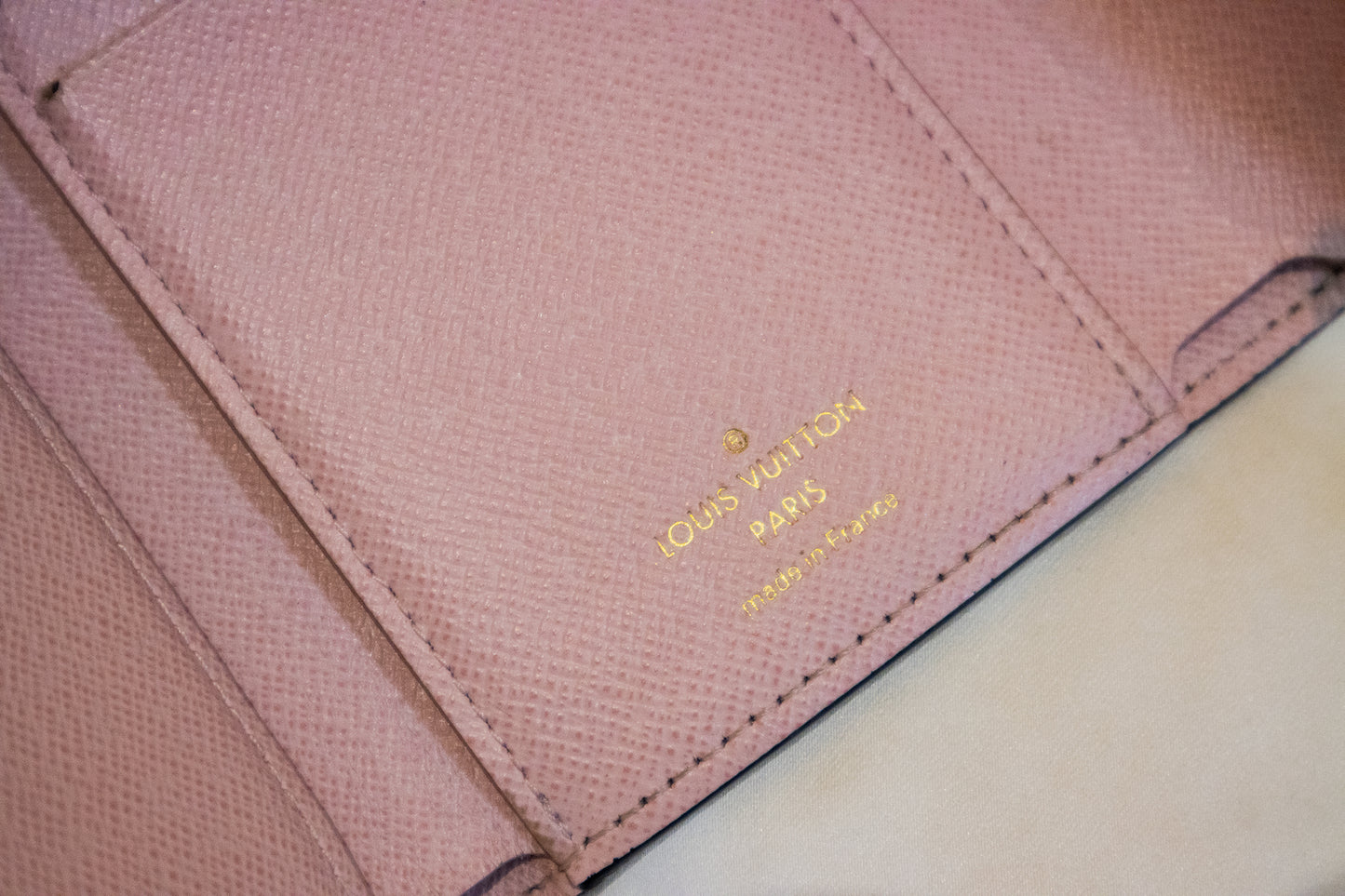 Louis Vuitton - Victorine Geldbörse Monogram Rosa