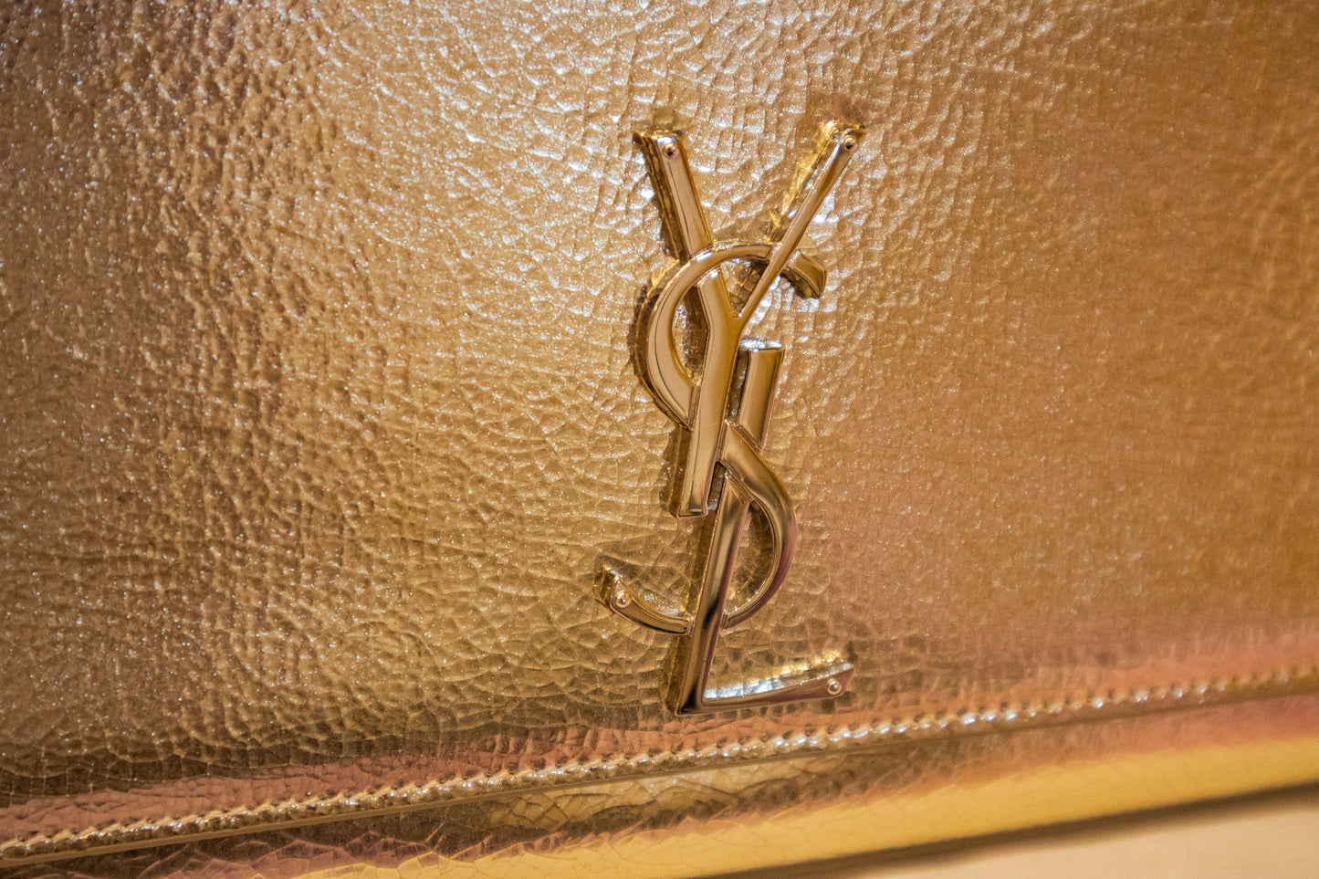 Yves Saint Laurent - Limited Edition Gold Abendtasche