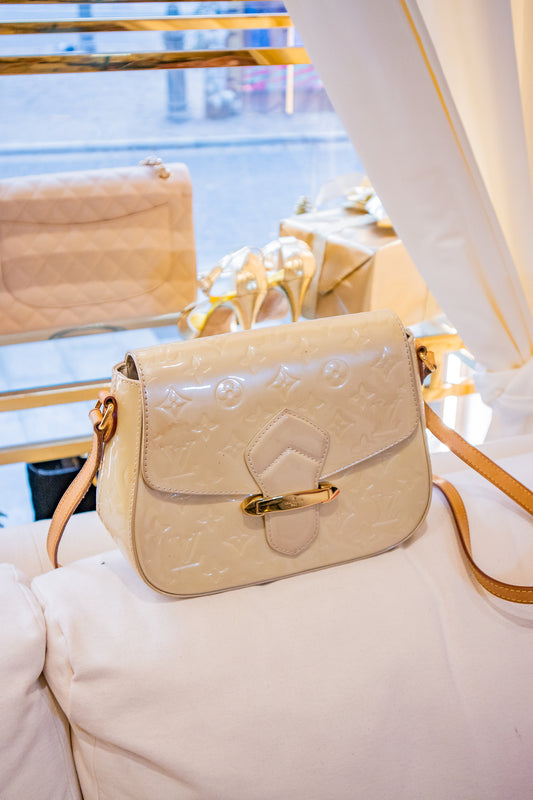 Louis Vuitton - Bellflower GM Monogramm Lack weiß