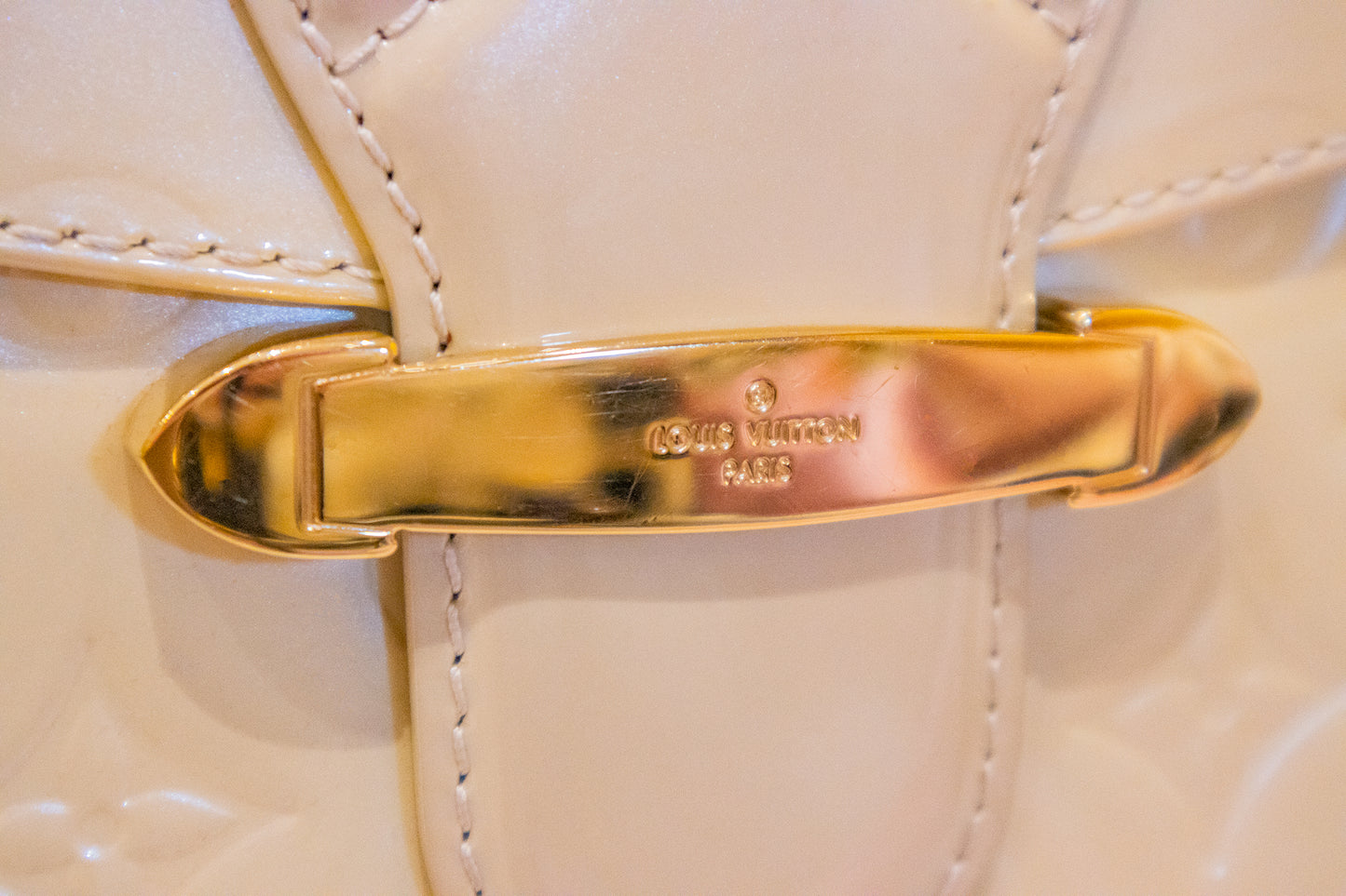 Louis Vuitton - Bellflower GM Monogramm Lack weiß