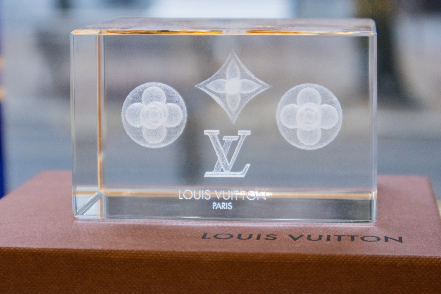 Louis Vuitton - Monogramm Kristall Briefbeschwerer