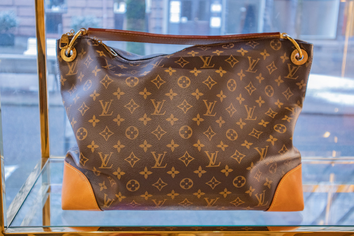 Louis Vuitton - Berri MM Monogram