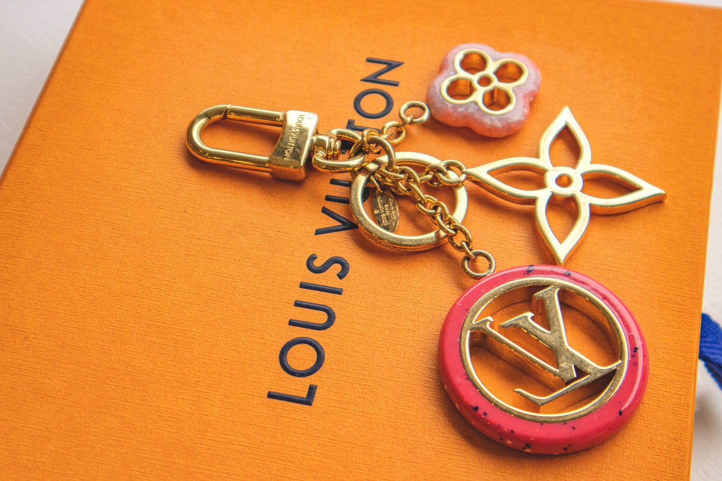 Louis Vuitton - Schlüsselanhänger rosafarben