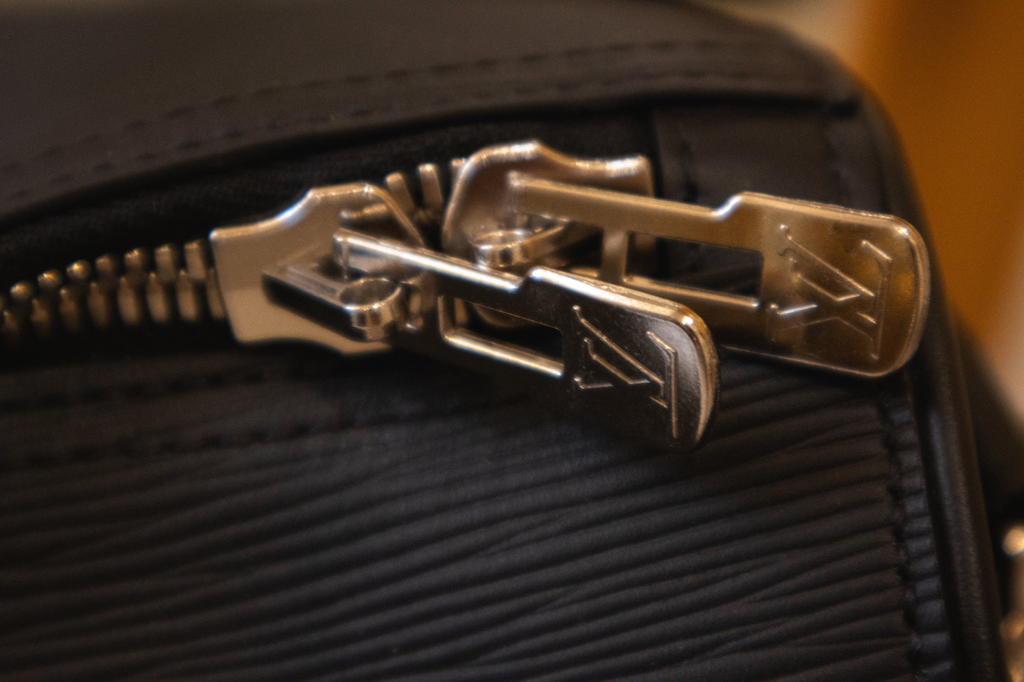 Louis Vuitton - Limited Edition Supreme Keepall 50 Schwarz Epi Leder