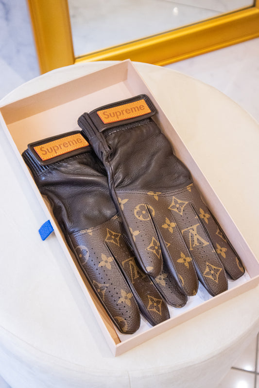 Louis Vuitton - Limited Edition Supreme Handschuhe