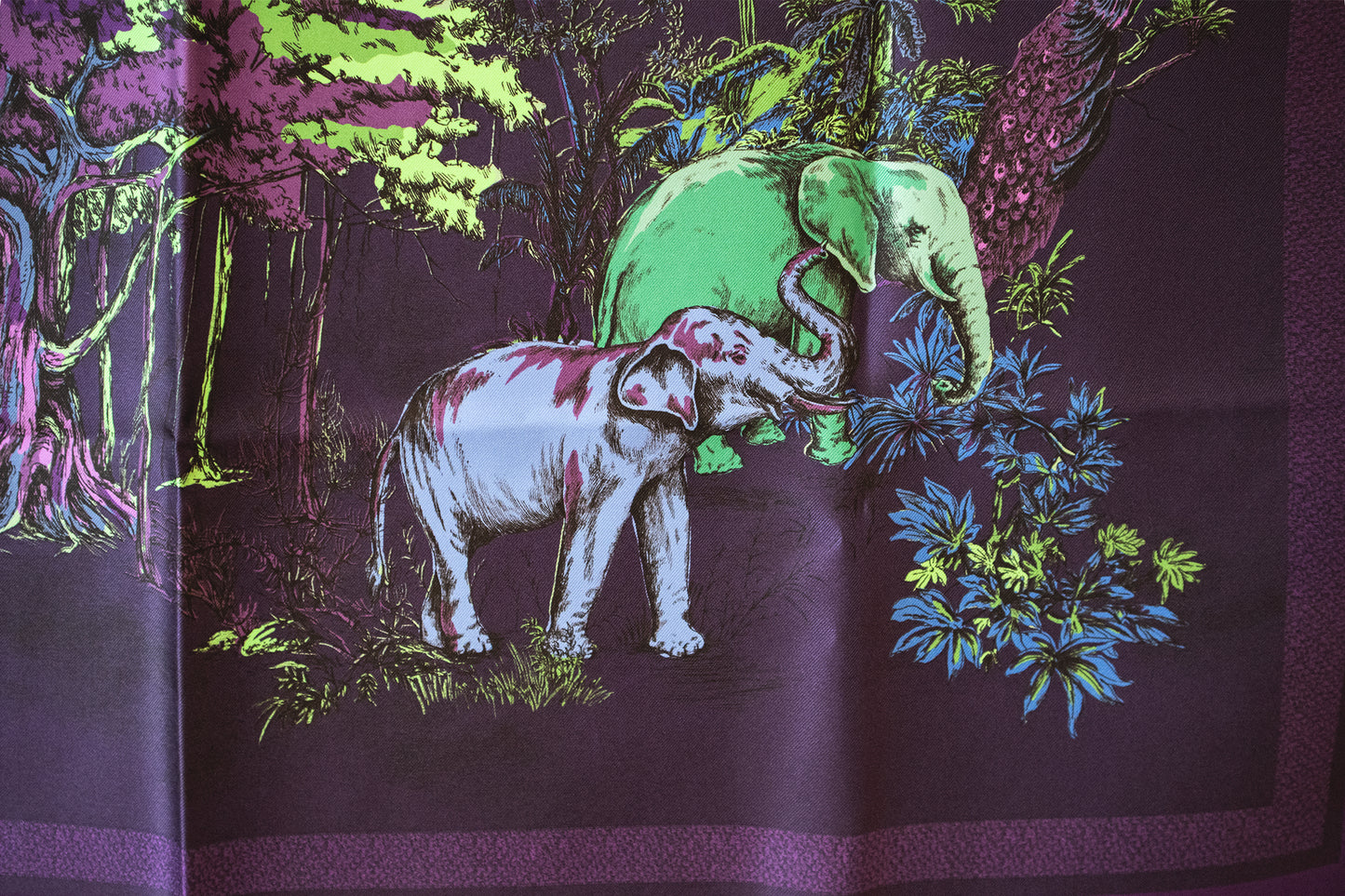 Dior - Seidentuch Lila Wildlife