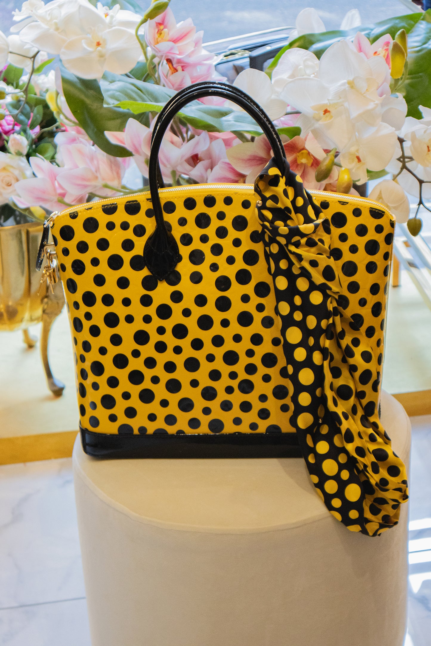 Louis Vuitton x Yayoi Kusama - Lackleder Shopper Gelb