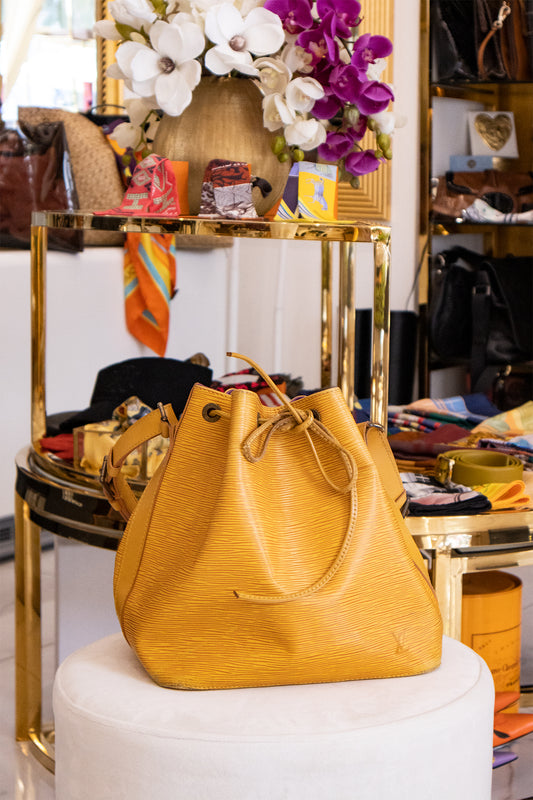 Louis Vuitton - Petite Noé aus Epi Leder in Gelb