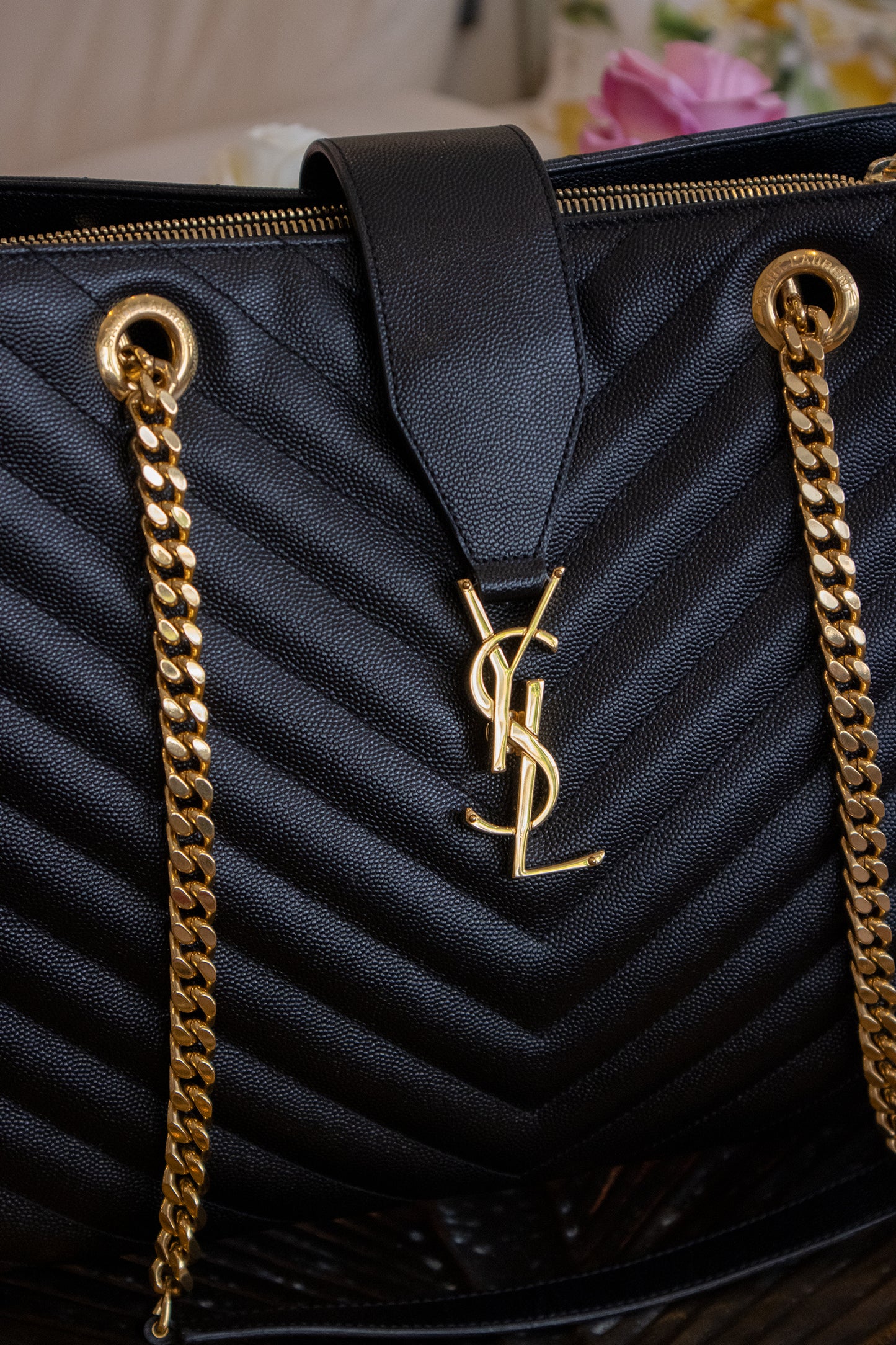 Yves Saint Laurent - Handtaschen aus Leder in Schwarz