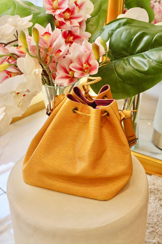 Louis Vuitton - Petite Noé aus Epi Leder in Gelb