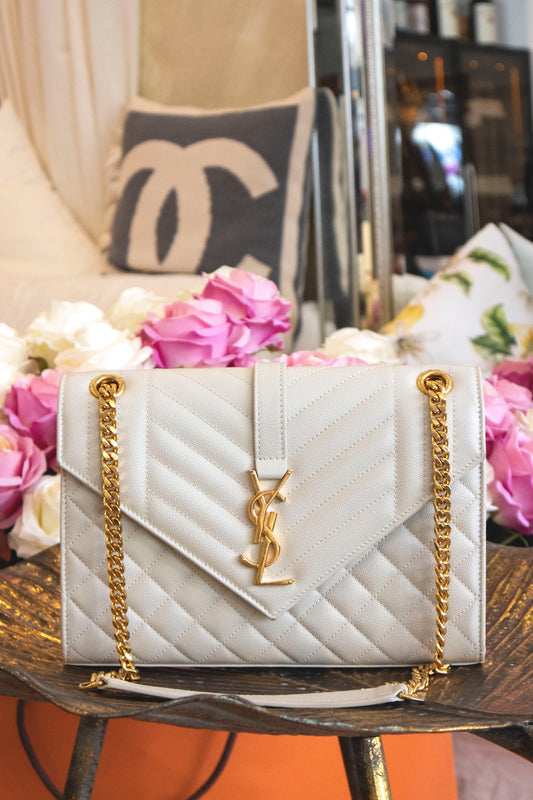 Yves Saint Laurent - Envelope Blanc Vintage Crossbody Bag