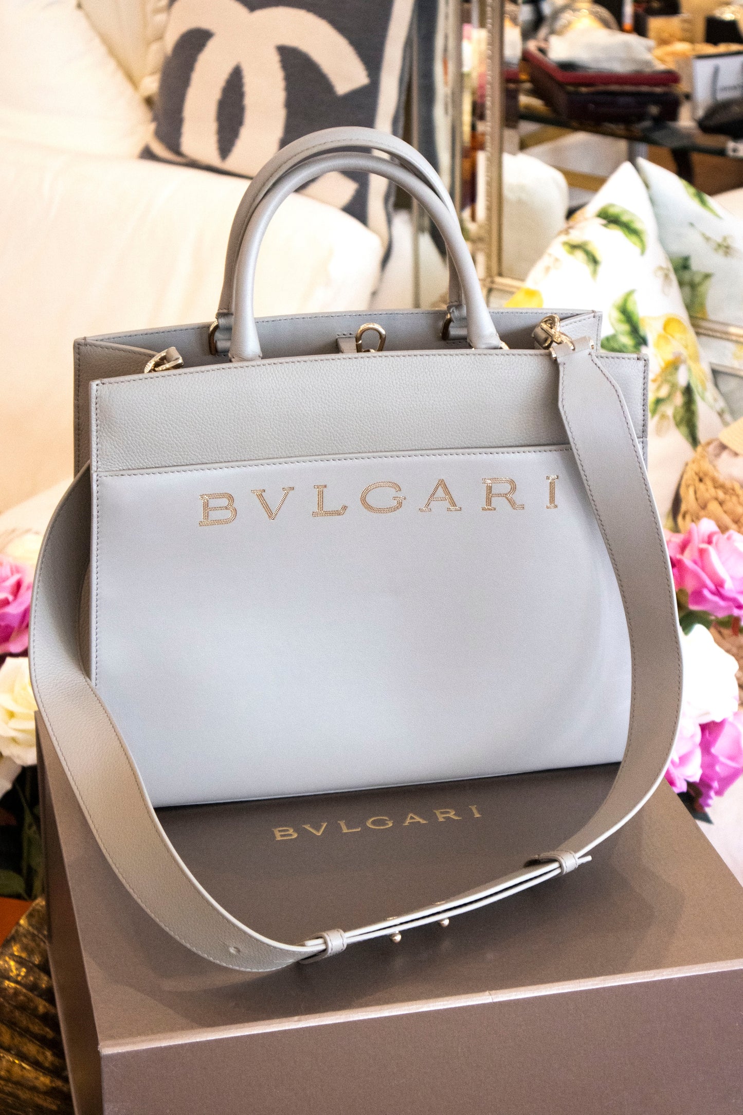 Bulgari - Tote Shoulder Bag in Grau Fullset