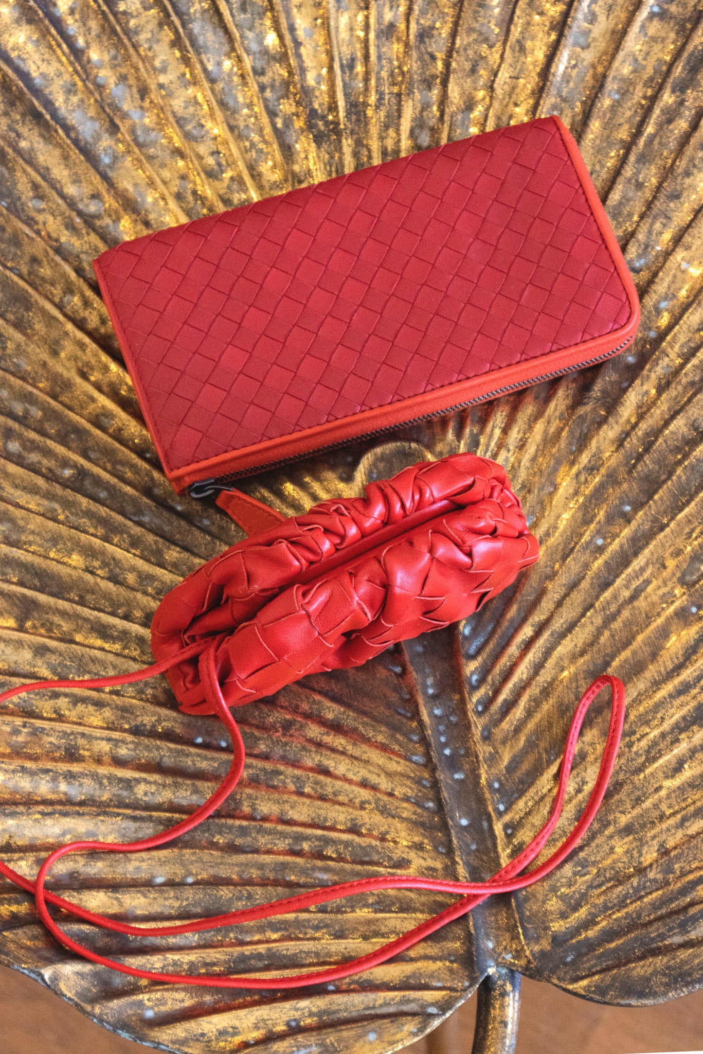 Bottega Veneta - Geldbörse Intrecciato Round Zipper Rot