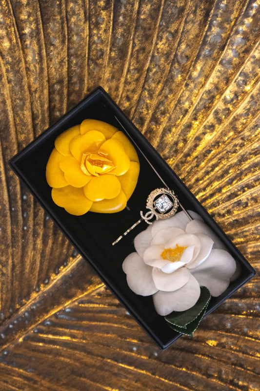 Chanel - CC Hairpin