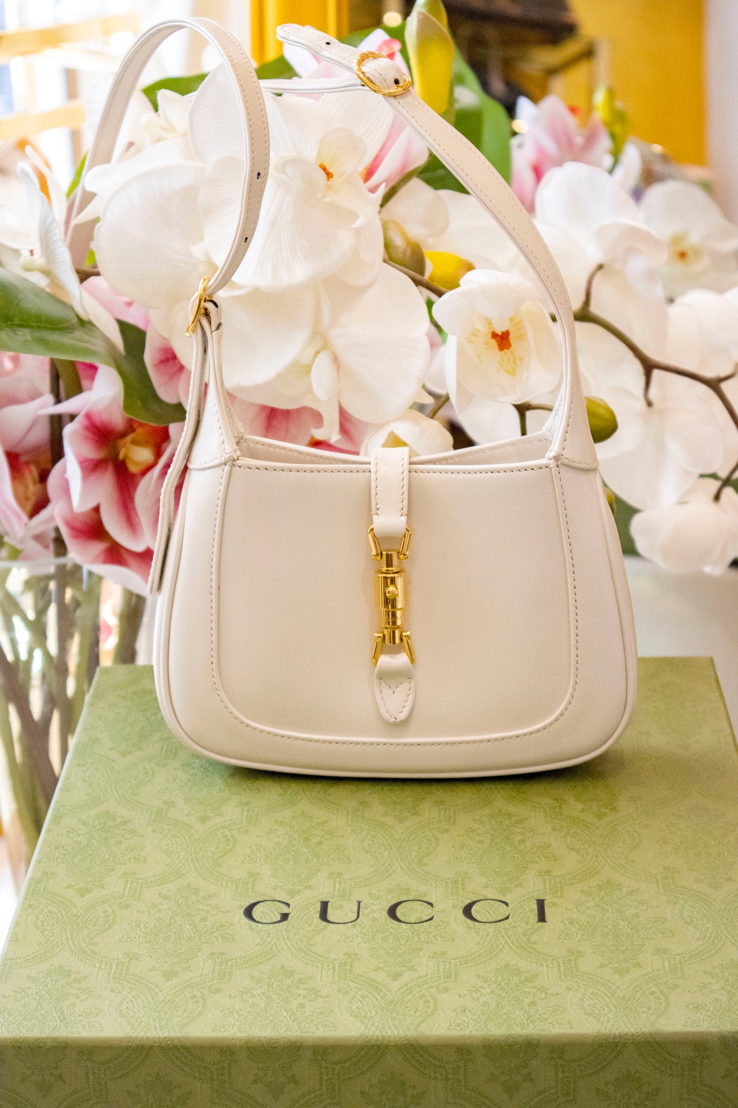 Gucci - Jackie Mini-Tasche Kalbsleder Weiß
