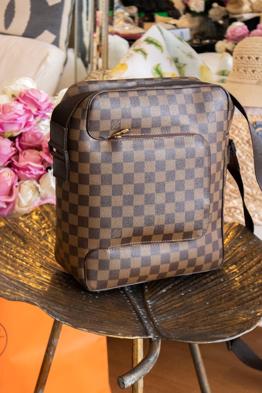 Louis Vuitton - Schultertasche Damier Olav MM Leder