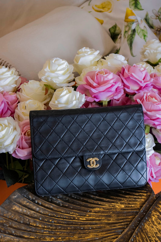 Chanel - Classic Vintage Flap Schwarze Umhängetasche