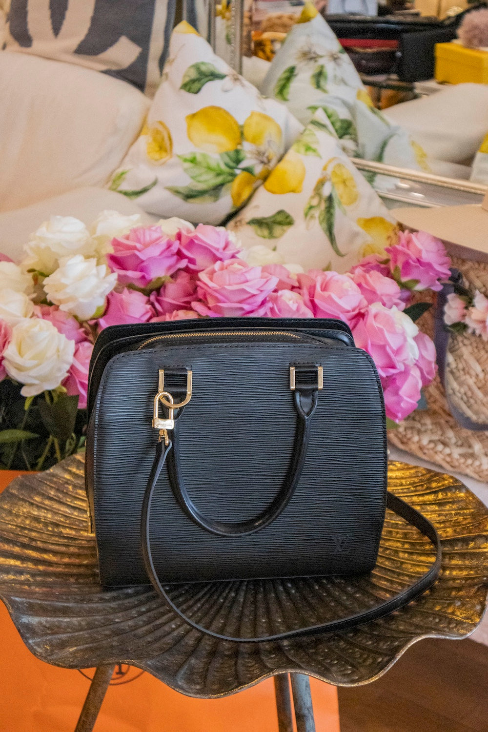 Louis Vuitton - Pont Neuf PM Epi Leder Schwarz