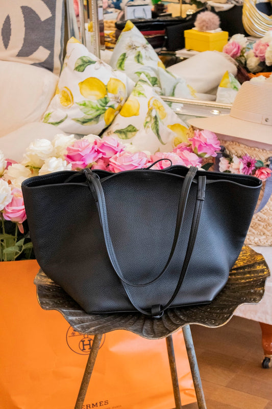 The Row - Shopper Park Three aus Leder