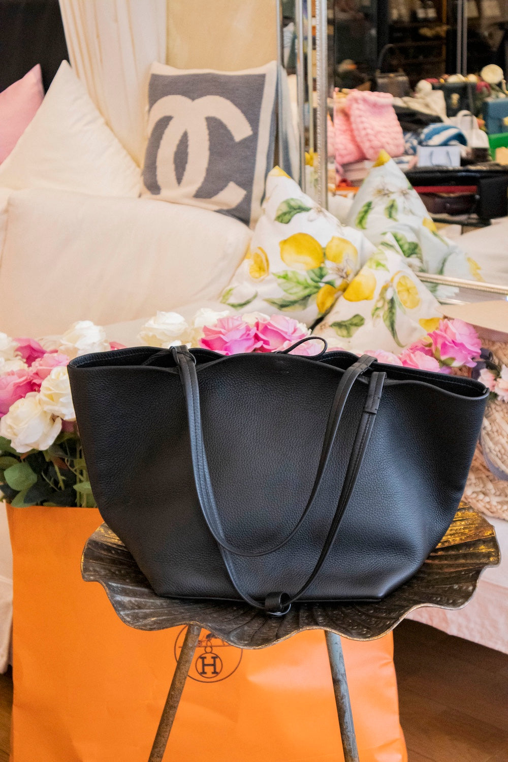 The Row - Shopper Park Three aus Leder