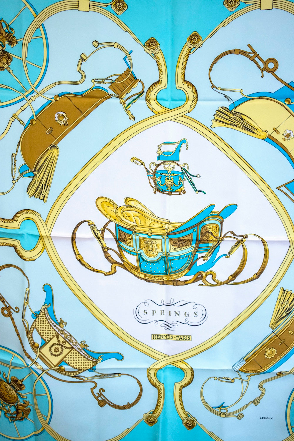 Hermès - Seidentuch Springs Blue 90