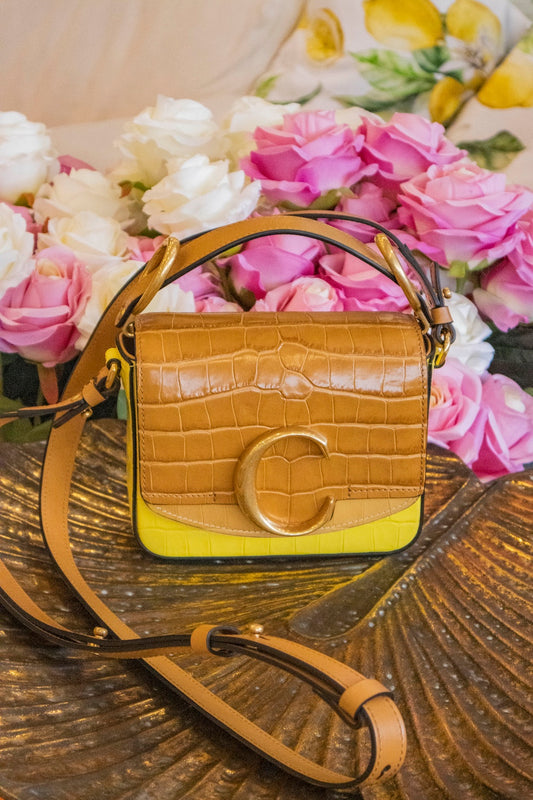 Chloé - C Lackleder Crossbody Tasche