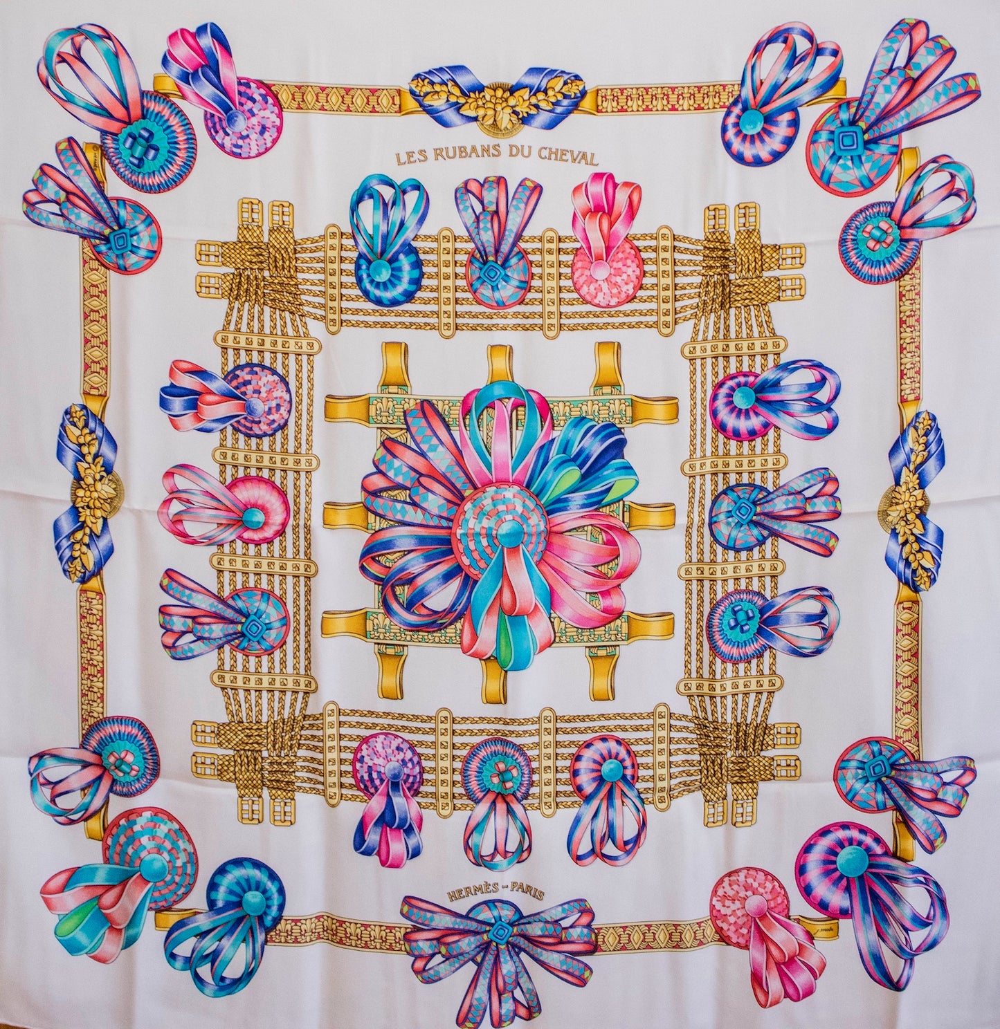 Hermès - Seidentuch "Les Rubans du Cheval"