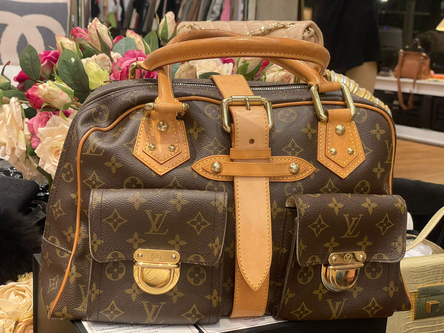 Louis Vuitton - Manhattan Monogram Canvas Golden Hardware