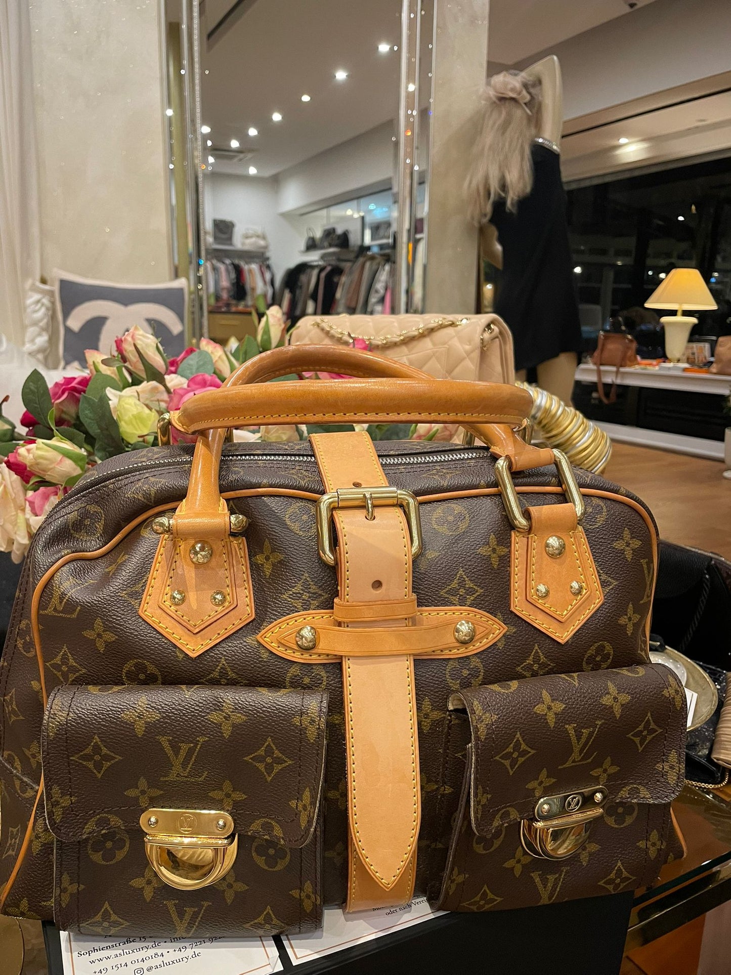 Louis Vuitton - Manhattan Monogram Canvas Golden Hardware