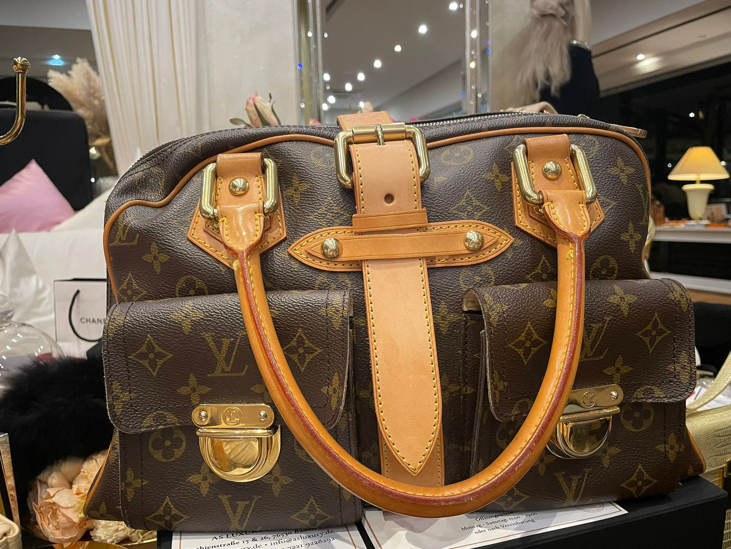 Louis Vuitton - Manhattan Monogram Canvas Golden Hardware