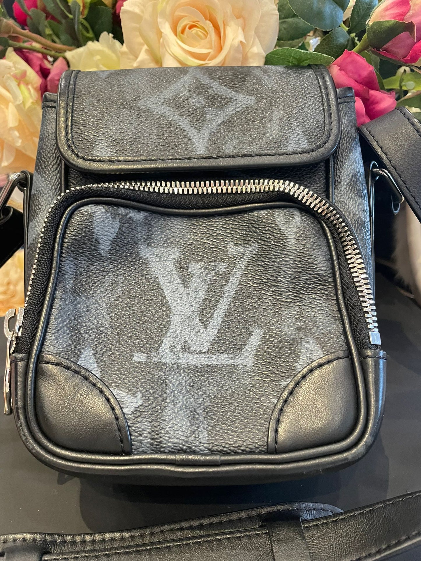 Louis Vuitton - Nano Amazon Messenger Tasche Monogram Pastel Noir
