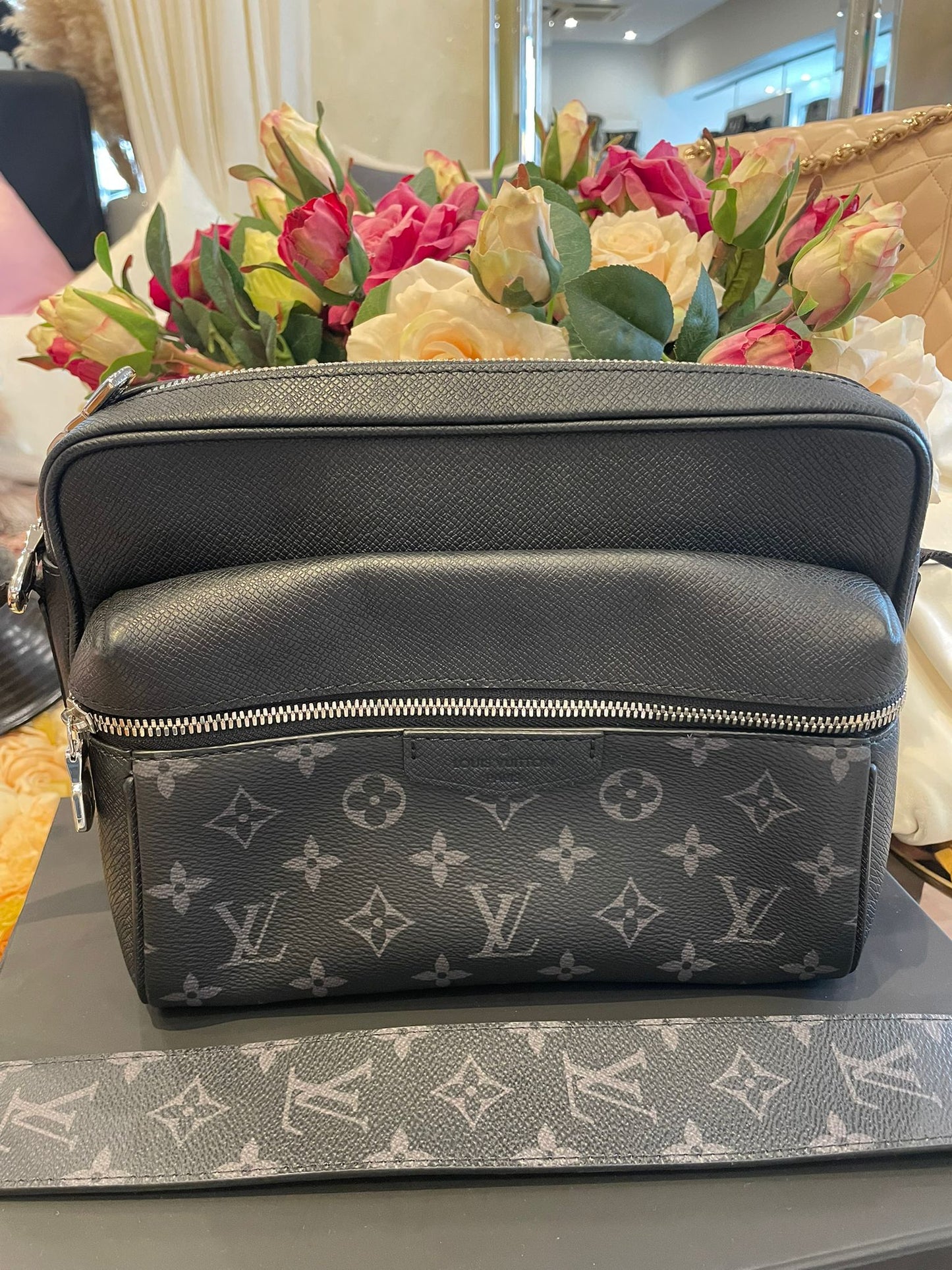 Louis Vuitton - Outdoor Messenger Taigarama Monogram Noir