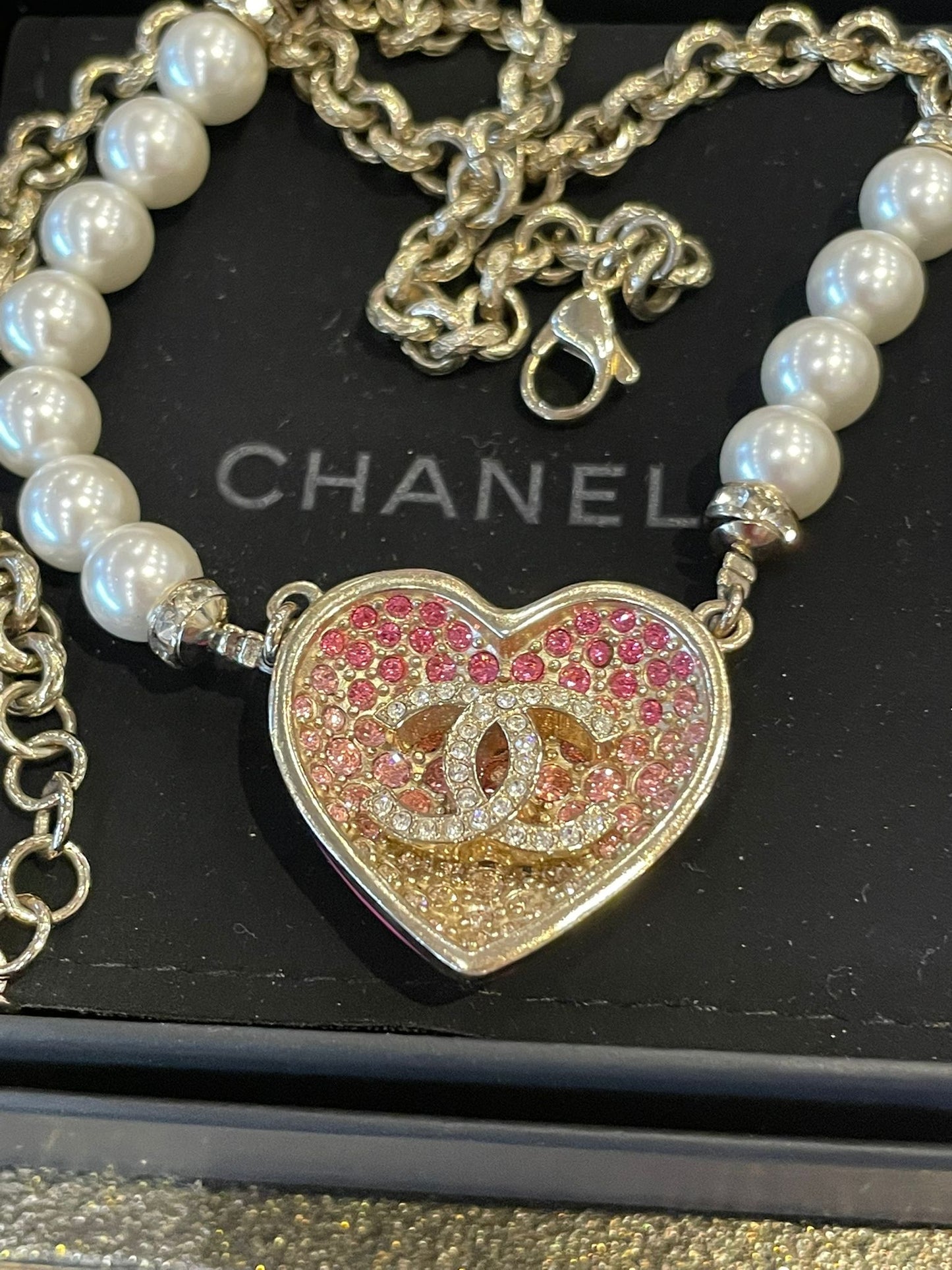 Chanel - Collier Herz mit Perlen