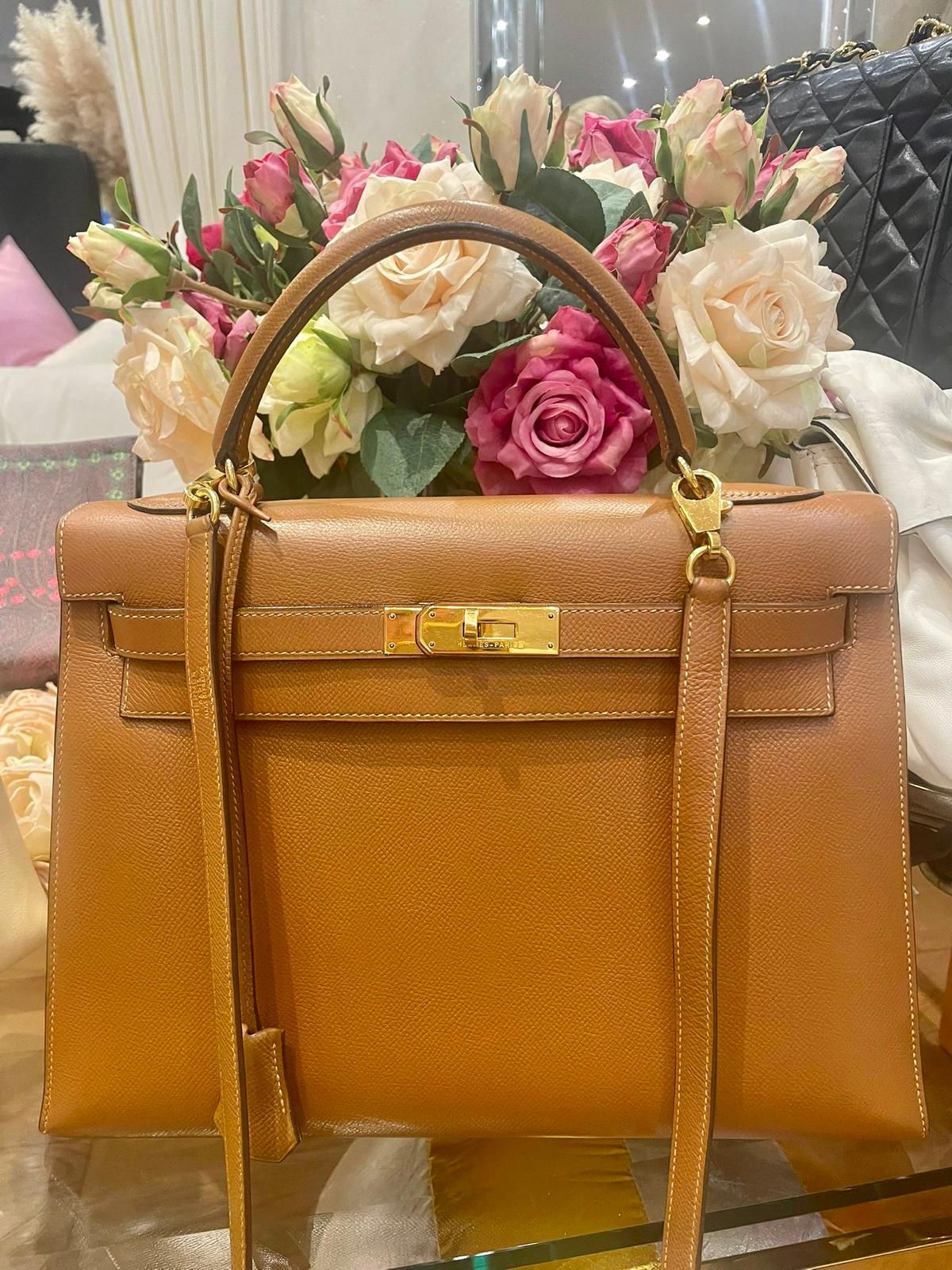 Hermès - Kelly Bag 32 Gold Courchevel Leder Golden Hardware