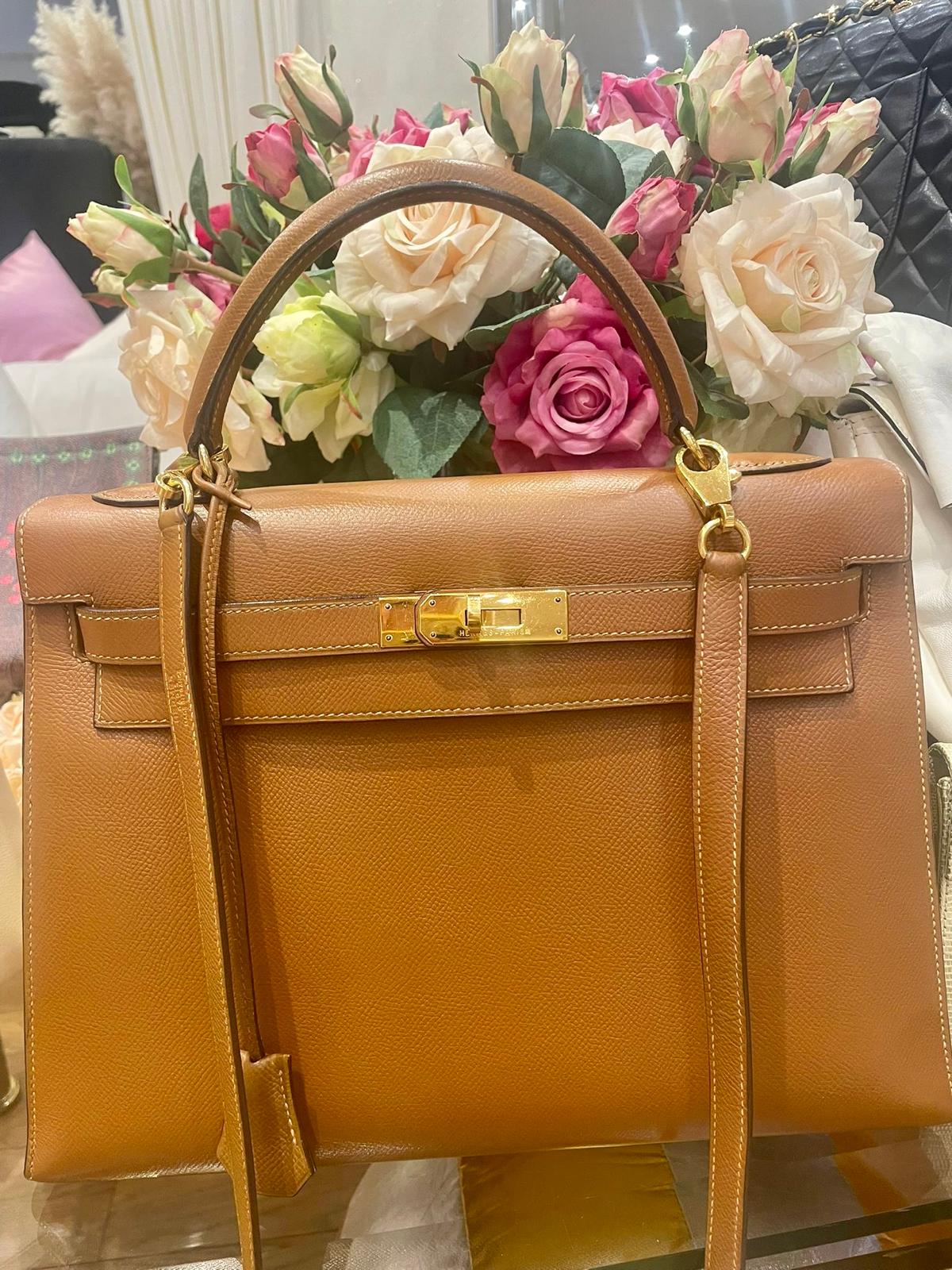 Hermès - Kelly Bag 32 Gold Courchevel Leder Golden Hardware