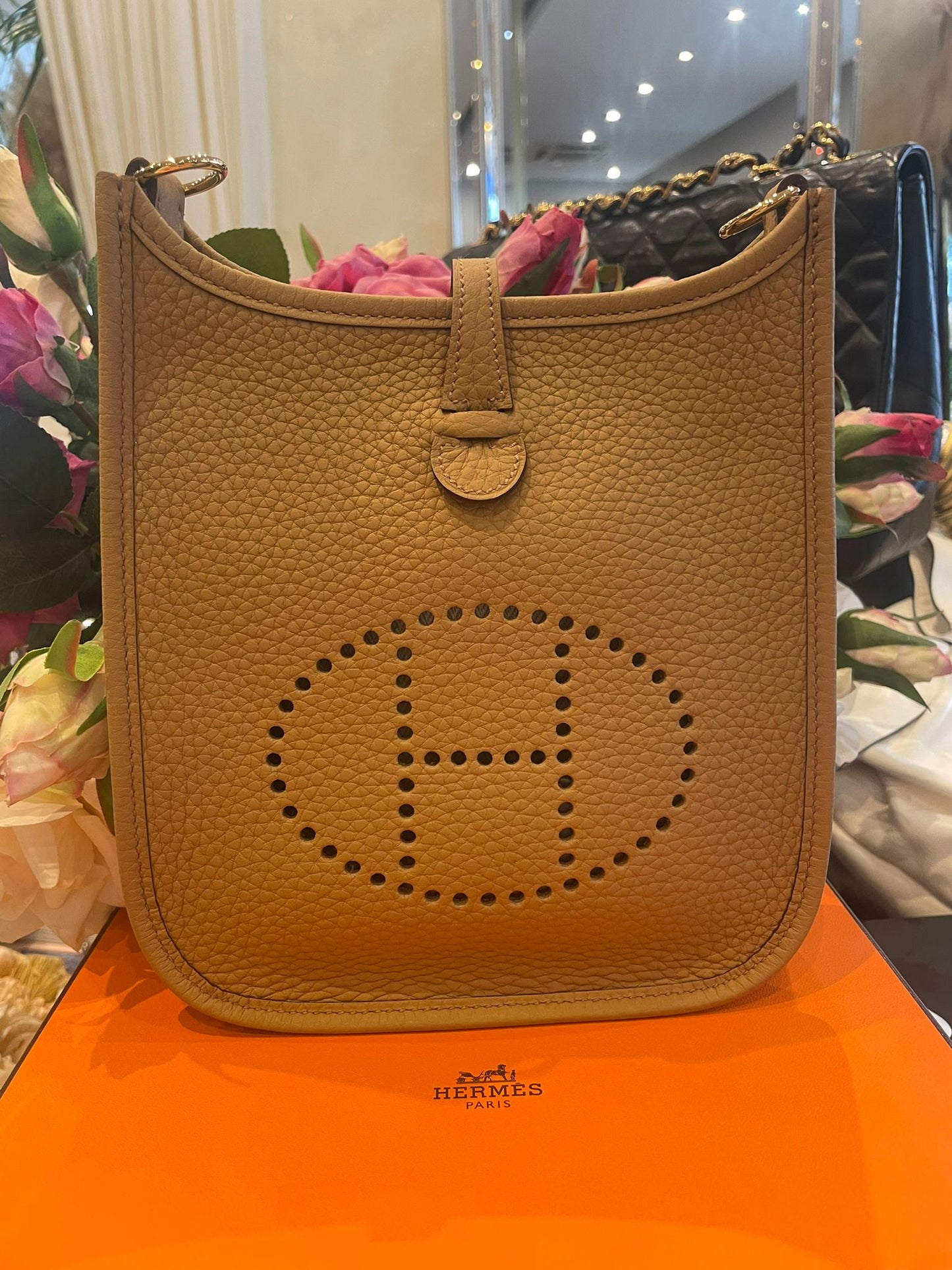Hermès - Mini Evelyne 16 Amazone Taurillon Clemence Leder Biscuit