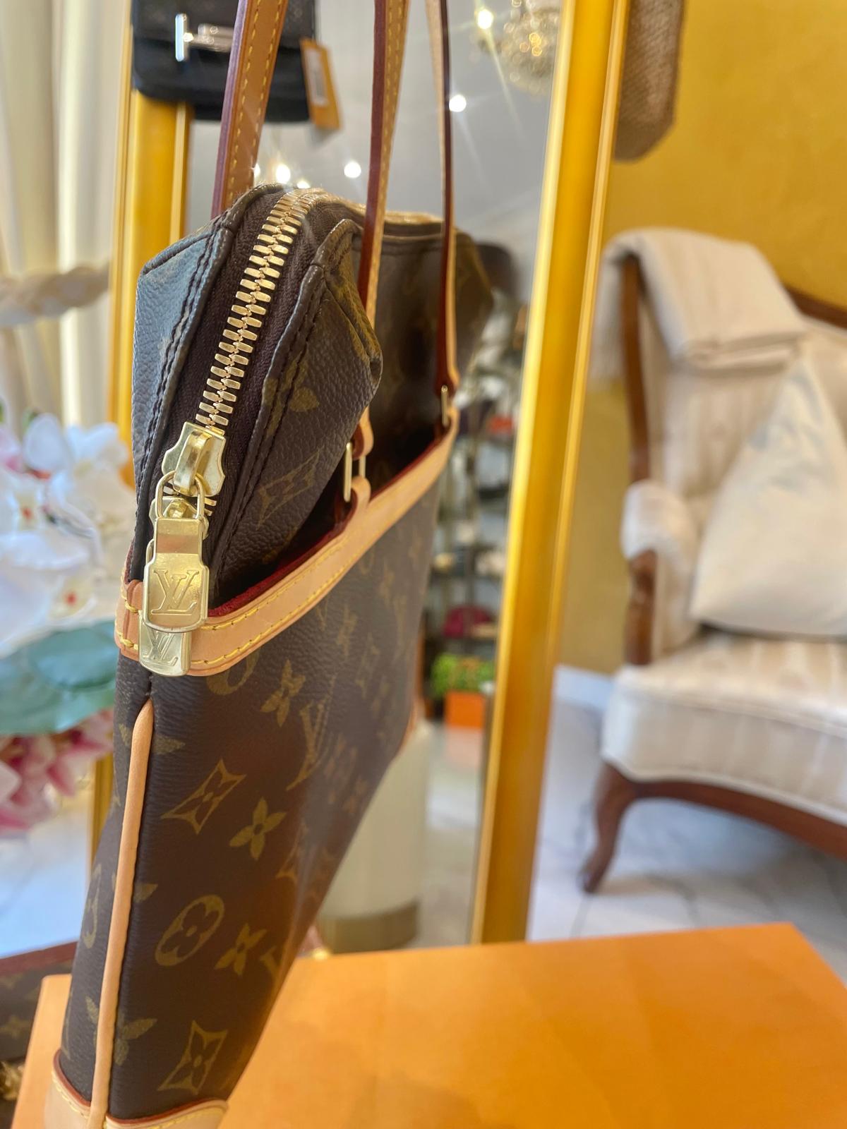 Louis Vuitton - Sac Coussin Monogram