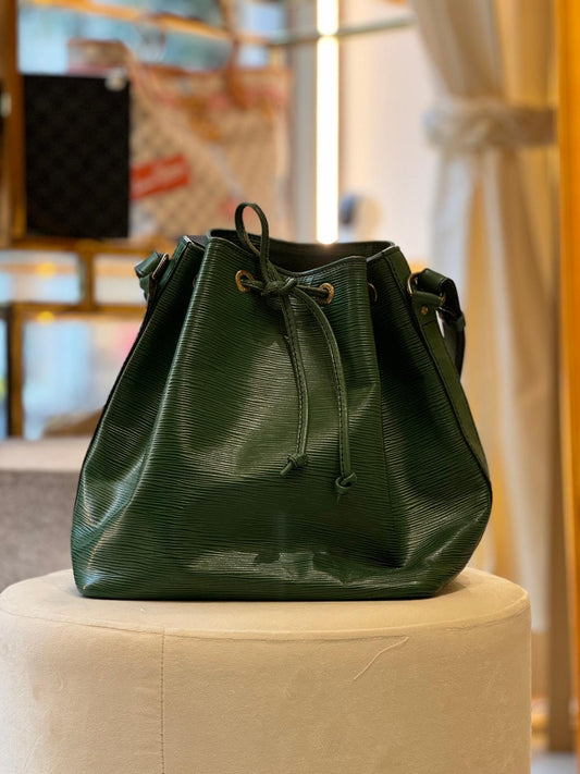Louis Vuitton - Sac Noè Epi Leder Grün