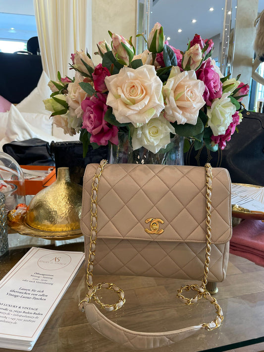 Chanel - Timeless Single Flap Bag Lambskin Beige GHW