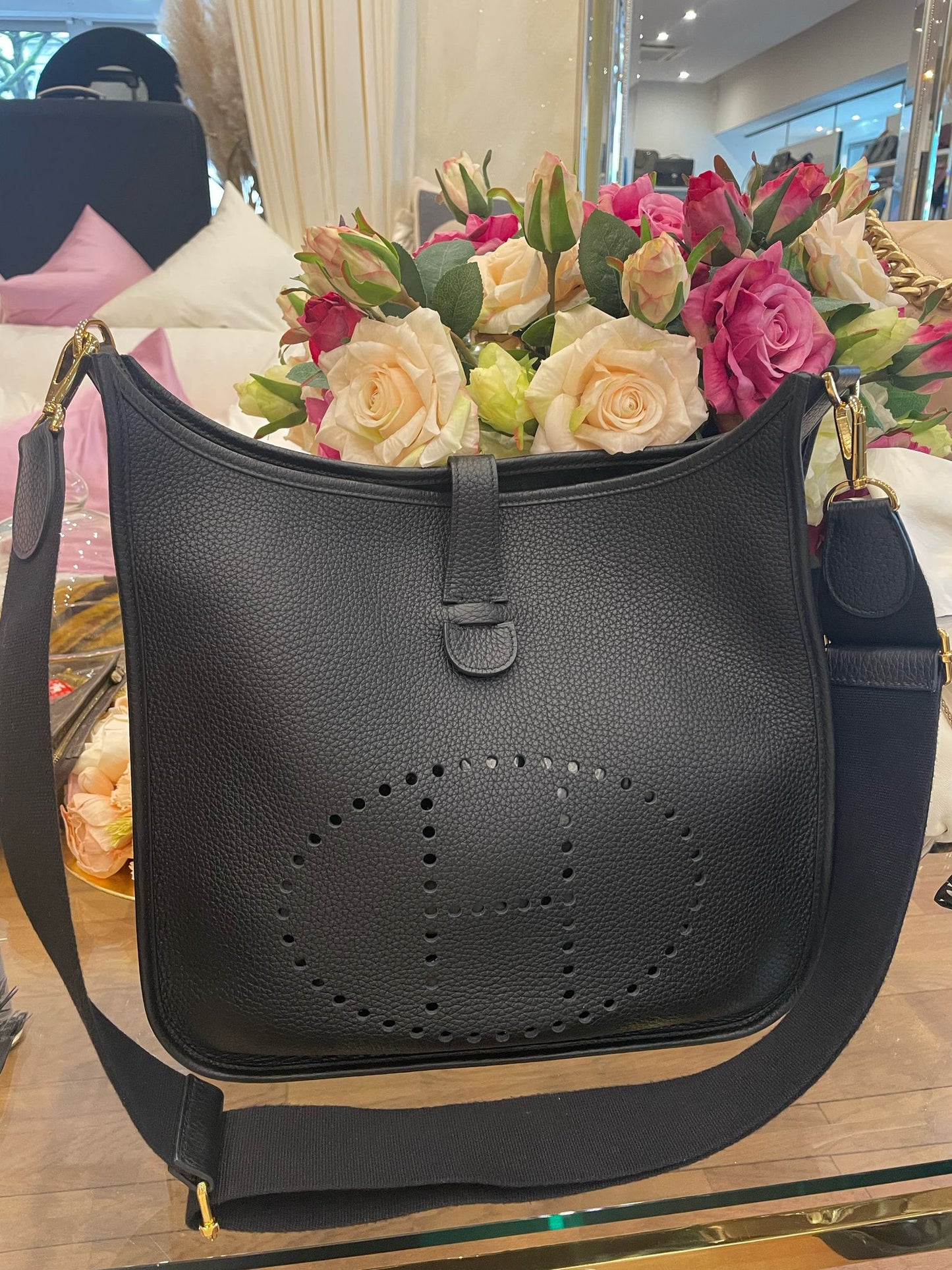 Hermès - Evelyne 33 Schwarz Taurillon Clemence Goldene Hardware