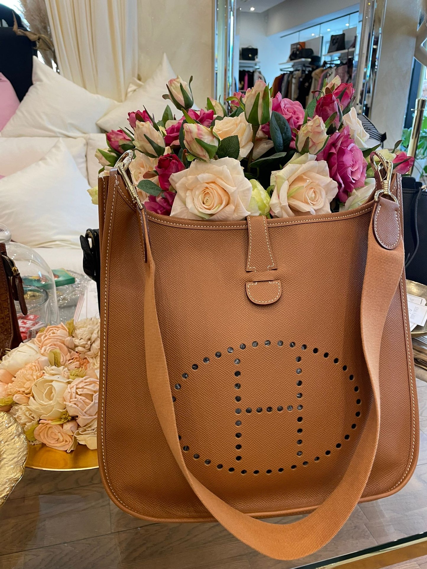 Hermès - Evelyne 33 Gold Epsom Leder Goldene Hardware