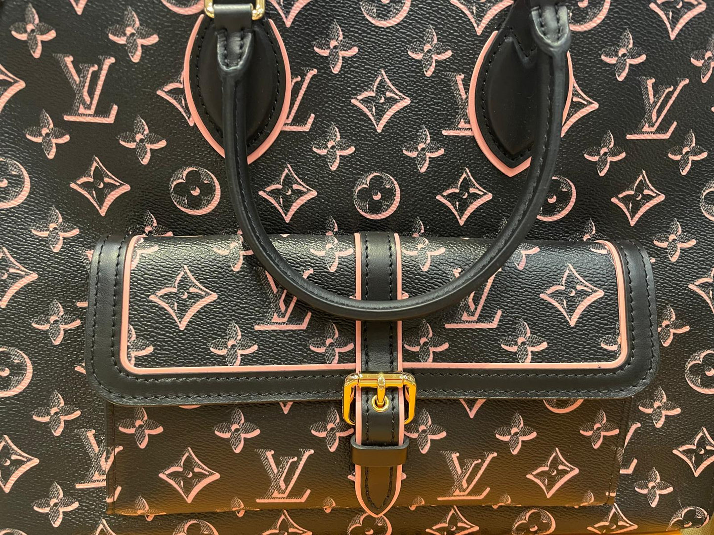 Louis Vuitton - Onthego Fall For You On the Go MM Black Pink 2 Way Bag Golden Hardware