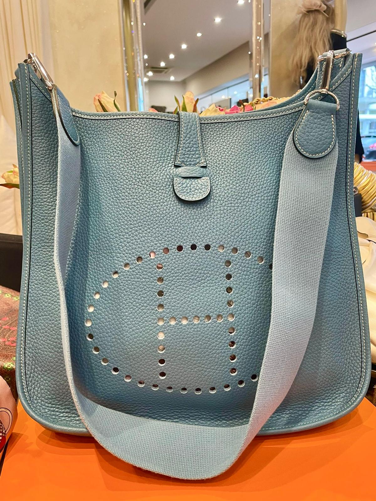 Hermès - Birkin Bag 35 Gold Courchevel leather Golden Hardware