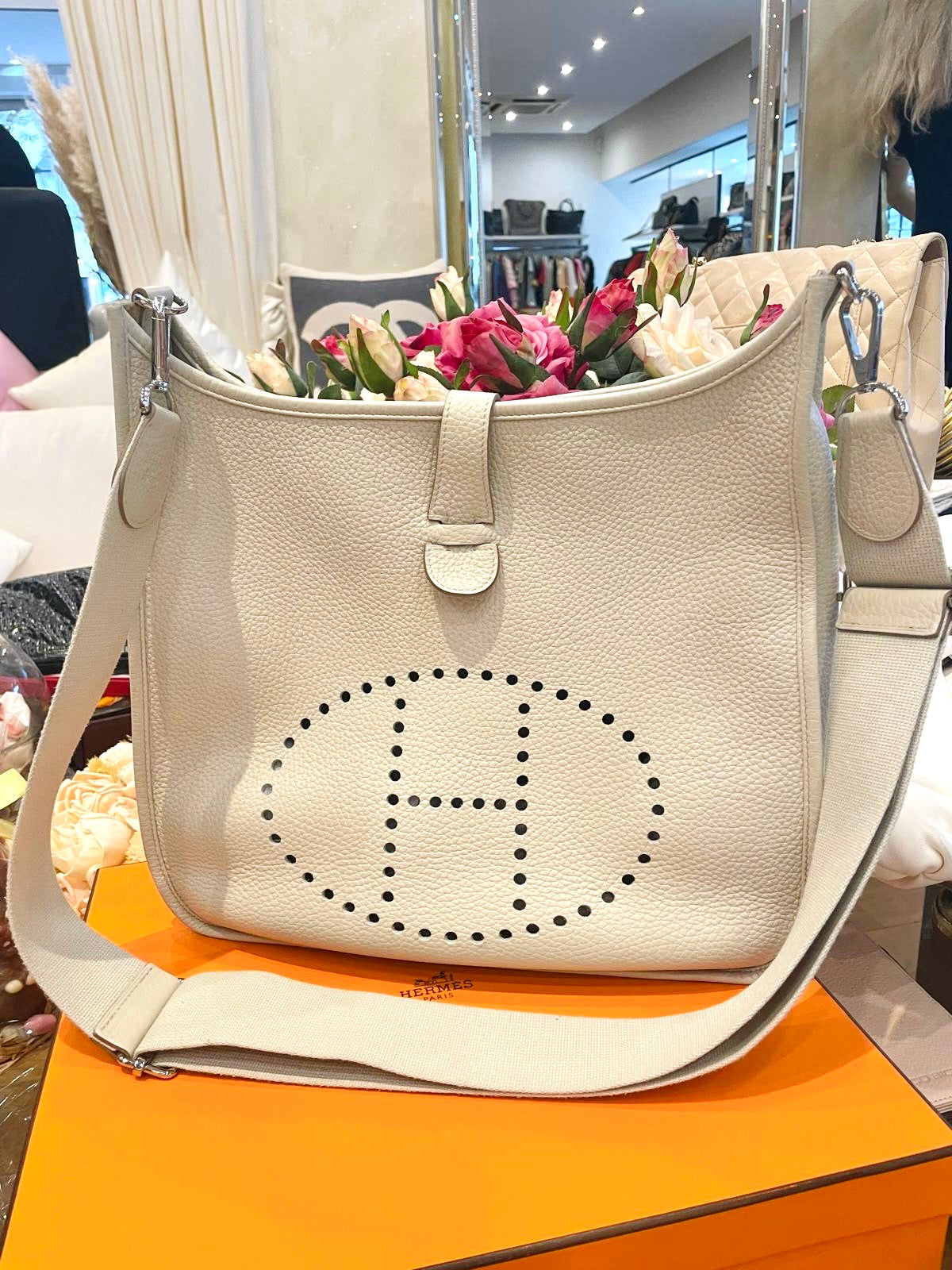 Hermès - Evelyne 33 Taurillon Clemence Beton Palladium Hardware